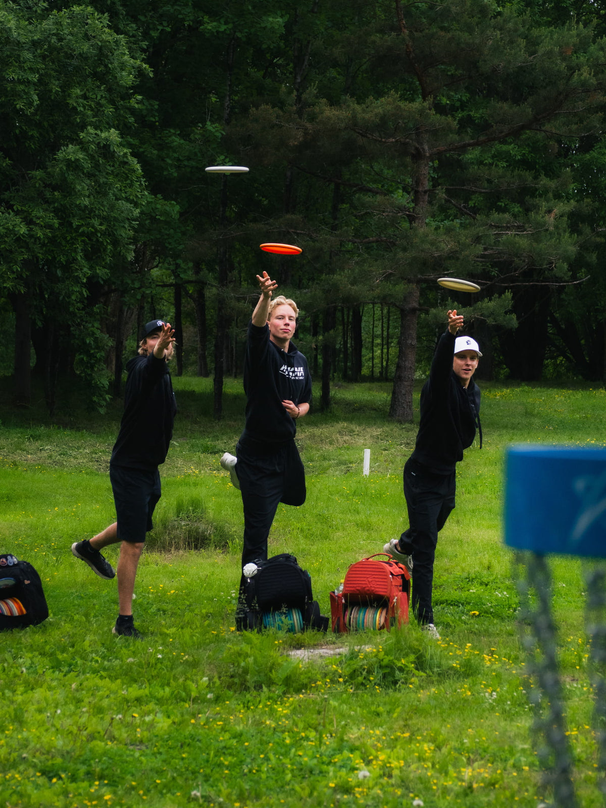 Team DiscKing -pelaaja Väinö Mäkelä